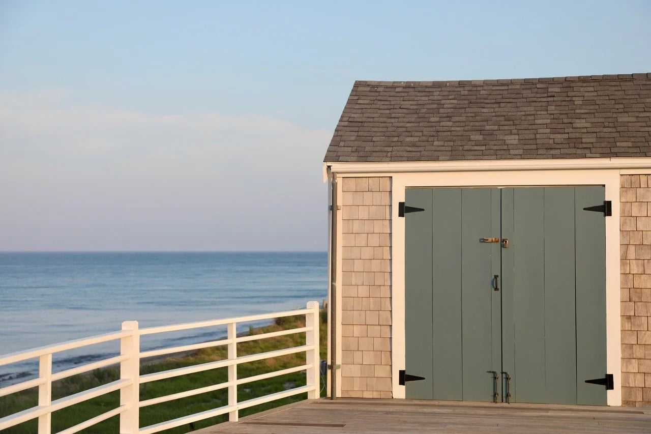 Beach Club (Horizontal)