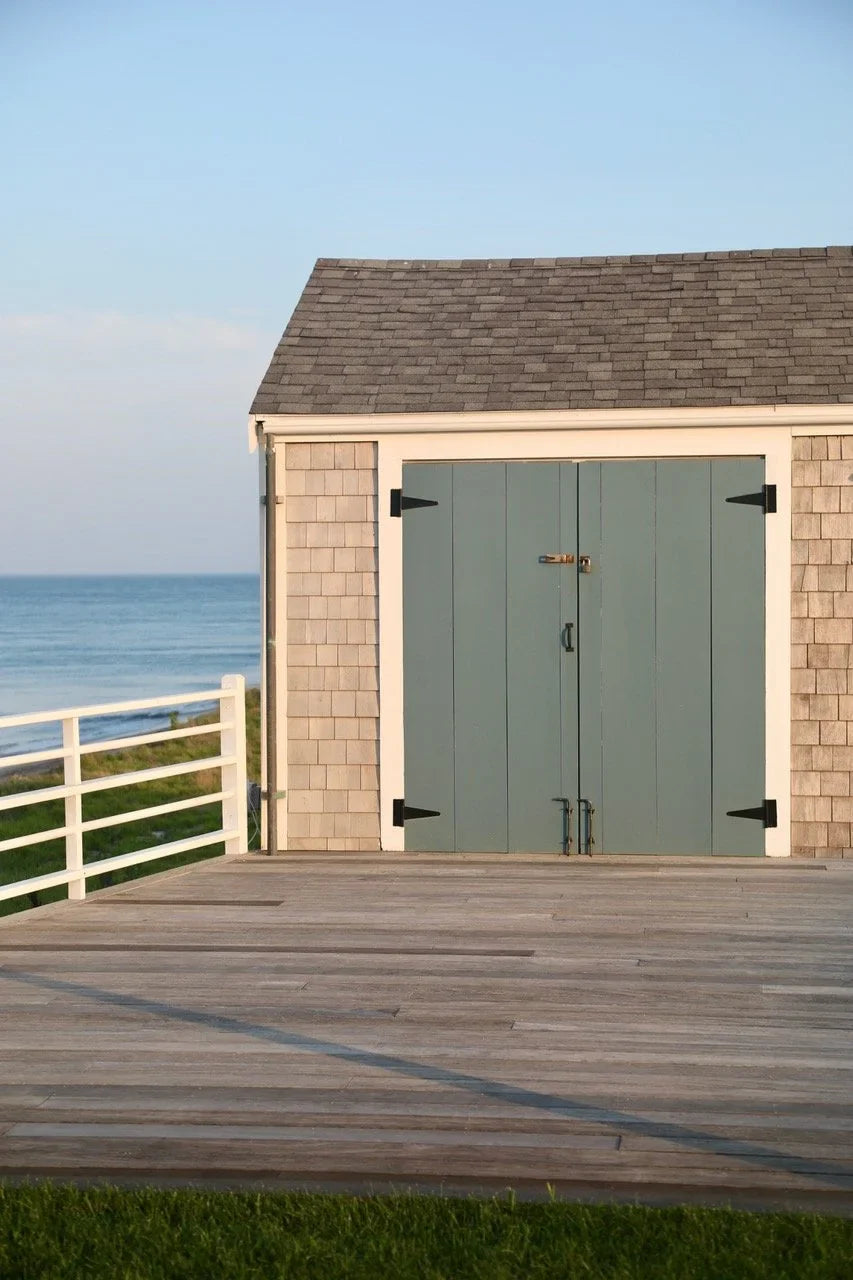 Beach Club (Vertical)